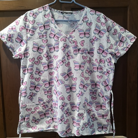 Nursing Scrub top! - Picture 1 of 4